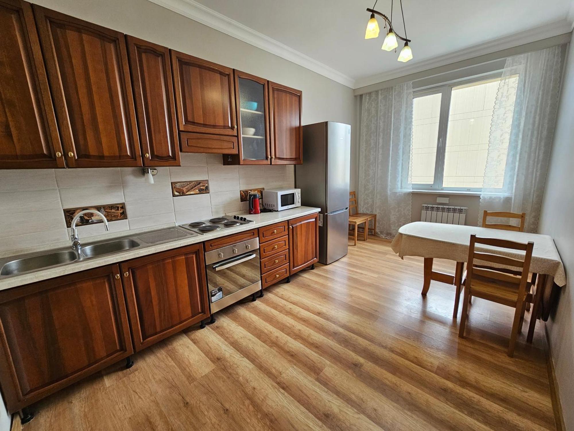 Ernaz Plus Apartments-Expo-Boulevard 130 아스타나 외부 사진
