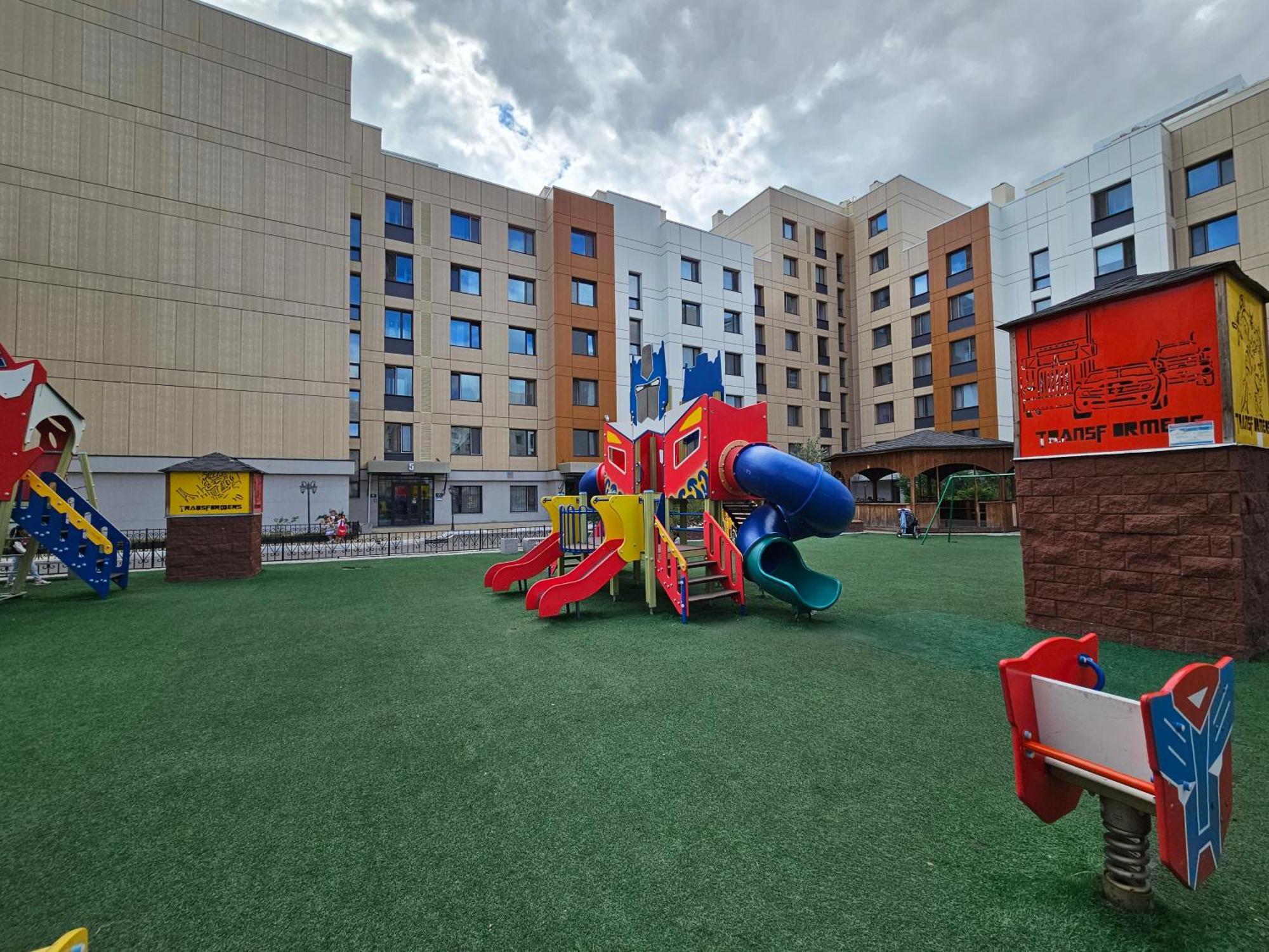 Ernaz Plus Apartments-Expo-Boulevard 130 아스타나 외부 사진